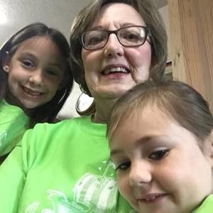 Meet your Posher, Brenda